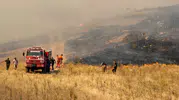 Manisa'da korkutan yangın! Söndürüldükten sonra yeniden alevlendi