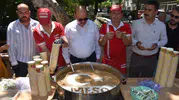 MESO Kırmızı Köprüde aşure hayrı gerçekleştirdi