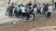 İki grup arasında taşlı sopalı meydan kavgası