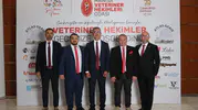 Manisa Veteriner Hekimleri Odası’ndan Kuşadası’nda Cumhuriyet ve Mesleki Dayanışma Buluşması