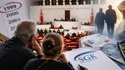 Kademeli Emeklilik Teklifi Meclis’e Sunuldu: 1999 Sonrası Sigortalılar İçin Yeni Formül Gündemde