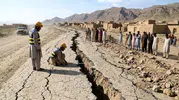 Pakistan'da 5.9 büyüklüğünde şiddetli deprem: