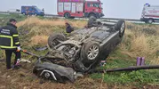 Otomobil şarampole devrildi: 3 yaralı