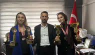 Manisalı kuaförlerden büyük başarı