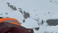 Everest Alarm Verdi! 1.000 Dağcı Fırtınada Sıkıştı, Kurtarma Güçlükle Sürüyor