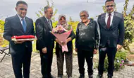 Vali Özkan'dan şehit ailesine ziyaret