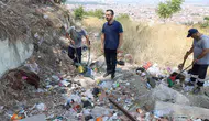 Belediye temizliyor, vatandaş kirletiyor