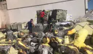 Yalıtım malzeme deposunda korkutan yangın
