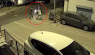 Böyle şaka olmaz! Silahı görenlerin yüreği ağızlarına geldi