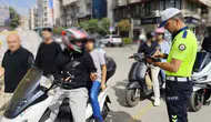 Manisa'da motosiklet sürücülerine ceza yağdı