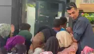 Mağaza açılışında izdiham