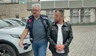 Annesine dehşeti yaşattı