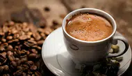 Kahvenin Faydalarını Sıfırlayan Hata! Türk Kahvesi İçerken Bunu Yapmayın