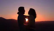 Çekiciliğin sırrı sadece dış görünüşte değil: İlişki uzmanları 6 özelliğe dikkat çekti