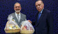 Cumhurbaşkanı Erdoğan’a mesir macunu takdim edildi