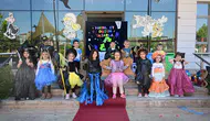 Manisa'da çocukların defilesi ilgi topladı