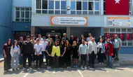 Mezun oldukları okulun öğrencilerine deneyimlerini aktardılar