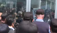 Polisler tahliye için CHP Genel Merkezi'nde