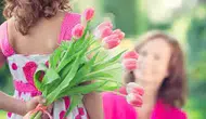 Anneler Günü İçin En Anlamlı Çiçekler: Karanfilden Orkideye Hangi Çiçek Ne Anlatır?