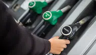 17 Haziran Akaryakıt Fiyatları:  Benzin 63 TL’yi Aştı, Motorin Geri Çekildi