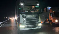 Yolun karşısına geçerken canından oldu