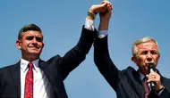 Bir CHP'li belediye başkanı daha AK Parti'ye geçiyor