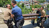 İşe gelmeyince merak edip evine giden arkadaşları korkunç manzarayla karşılaştı