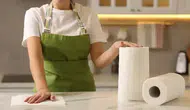 Kağıt Havluyla Temizlik Hangi Yüzeylere Zarar Verir? Ekran, Cam ve Mobilya İçin Uyarı