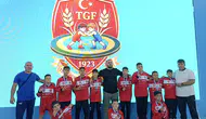 Yunusemre'nin minik güreşçileri festivale damga vurdu