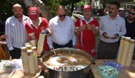 MESO Kırmızı Köprüde aşure hayrı gerçekleştirdi
