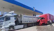 Baygınlık geçirdi akaryakıt istasyonuna daldı