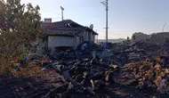 Manisa'da korkutan ev yangını