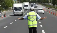 İstanbul’da Pazar Günü Trafiğe Çıkacaklar Dikkat! 3 İlçede Çok Sayıda Yol Kapanacak