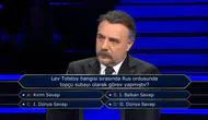 Tolstoy hangisi sırasında Rus ordusunda topçu subayı olarak görev yapmıştır?