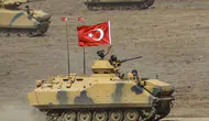 Komşu ülkedeki Türk askerleri tahliye edildi