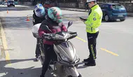 Manisa'da motosiklet sürücülerine ceza yağdı