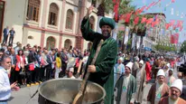 Mesir macununda kaç çeşit baharat var?