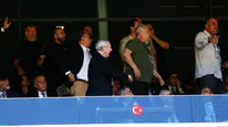 Fenerbahçe’nin olağanüstü seçimli genel kurulunda ortalık birbirine girdi
