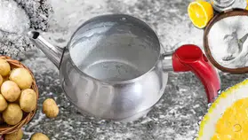 Tencere ve Çaydanlıktaki Kireç İzlerine Son! Limon Tuzu ile Pratik Temizlik