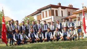 Kula yaren geleneğine sahip çıkıyor