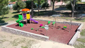 Saruhanlı'da Gözlet Mahallesi'ne yeni çocuk oyun parkı