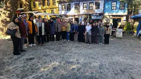 Sarıgöllü kadınlar Bursa’da! Tarihi mekanları görünce hayran kaldılar