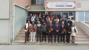 Manisa Lisesi’nde “Vatan ve Kahramanlık Buluşmaları” duygulandırdı