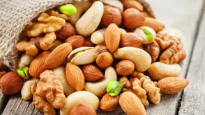 Sağlıklı Sanılan Kuruyemişlere Dikkat: Diyet Dostu Sanılıyor Ama…