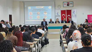 Bu panel öğrencileri geleceğe hazırladı