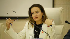 İLKSEN ÖZALPER: “SEÇİLMİŞLERİN GÖREVİNE ÇÖKMEYE ÇALIŞANLARI MANİSALILAR AFFETMEYECEK”