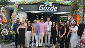 Gözde Market'in yeni şubesine yoğun ilgi