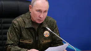 NATO Zirvesi öncesi Putin neden askeri üniforma giydi?