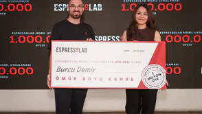 Ömür boyu kahve hakkına sahip oldu