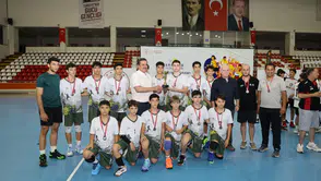 Manisalı voleybolculardan büyük başarı